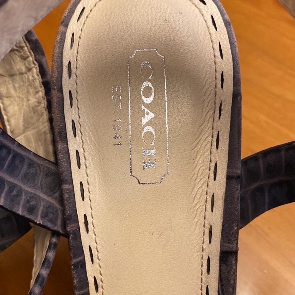 Coach Sandals Size 8.5 Heel Approximately 4” - Picture 8 of 10